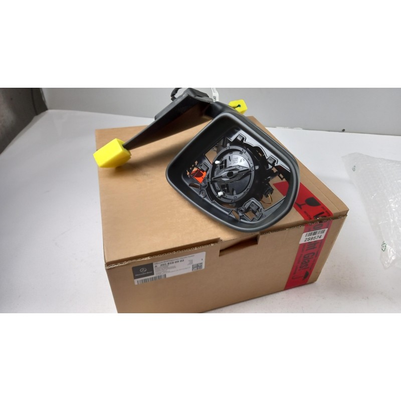 Pièce pour MERCEDES-BENZ - Holder, Outside Mirror A2058100902