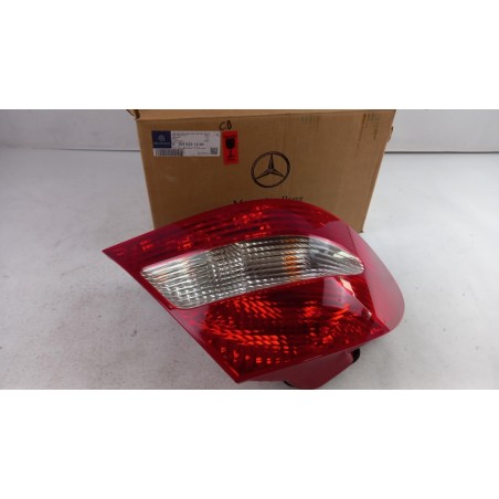 Pièce pour MERCEDES-BENZ - Combination Rearlight A2098201364