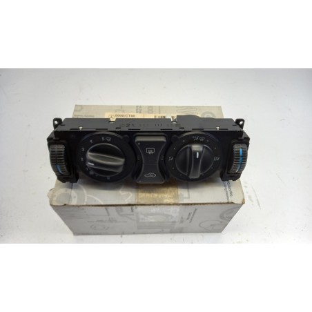 Pièce pour MERCEDES-BENZ - Control Element, Heating/Ventilation A2108300185