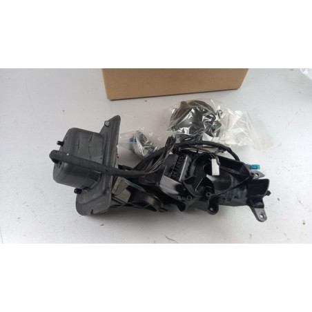 Pièce pour MERCEDES-BENZ - Housing, Outside Mirror A2118101476