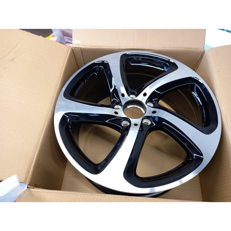 Pièce pour MERCEDES-BENZ - Wheel Disc A21340132007X23