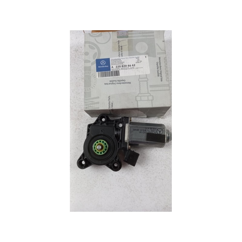 Pièce pour MERCEDES-BENZ - Electric Motor, Window Lift A2208204642