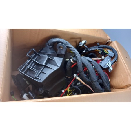 Pièce pour MERCEDES-BENZ - Cable Harness, Engine A2465401106