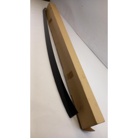 Pièce pour MERCEDES-BENZ - Trim/Protective Strip, Roof A2466901382