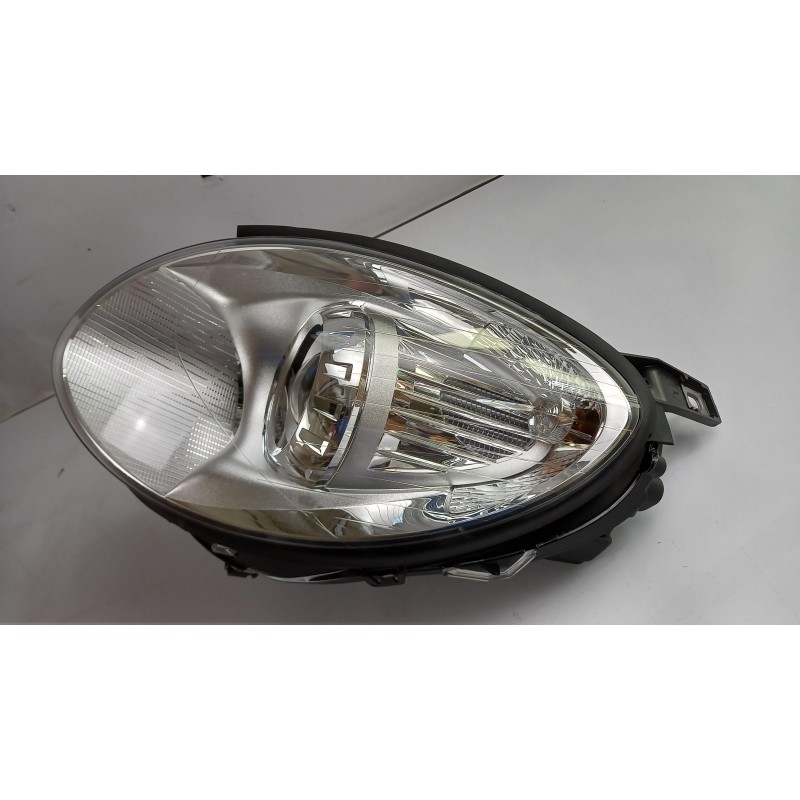 Pièce pour MERCEDES-BENZ - Headlight A251820216164