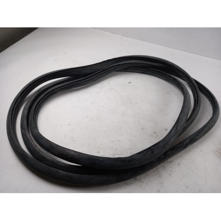 Pièce pour MERCEDES-BENZ - Seal, Windscreen A3896710020
