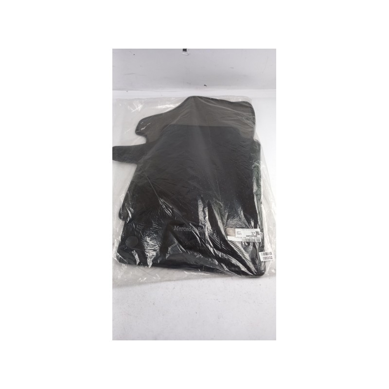 Pièce pour MERCEDES-BENZ - Floor Mat Set A4476801602