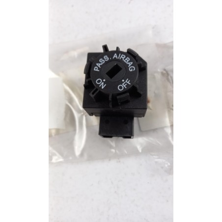 Pièce pour MERCEDES-BENZ - Switch A4548206210