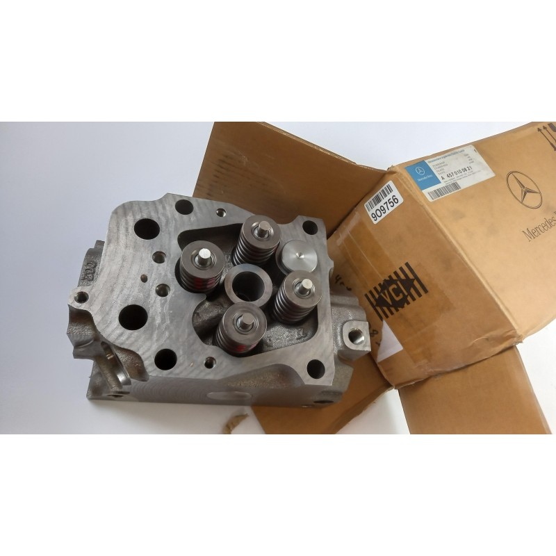 Pièce pour MERCEDES-BENZ - Cylinder Head A4570100821