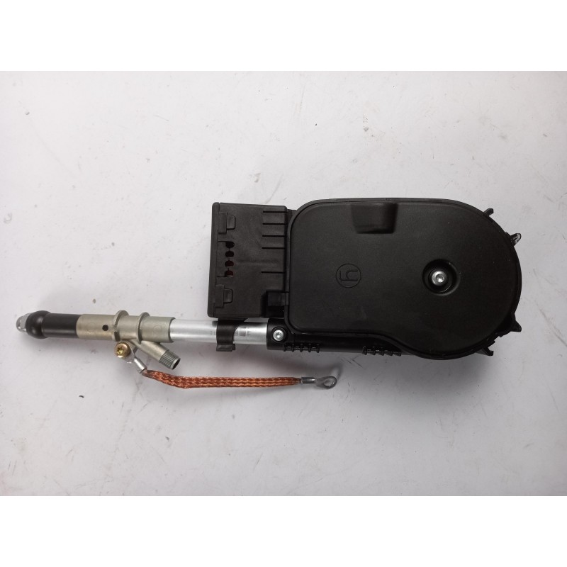 Pièce pour MERCEDES-BENZ - Aerial A6388200075