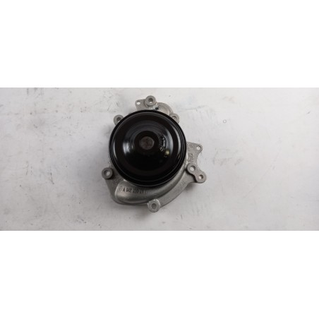 Pièce pour MERCEDES-BENZ - Water Pump A6422002101
