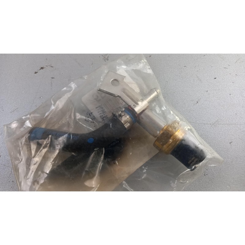 Pièce pour MERCEDES-BENZ - Fuel Hose A645070008164