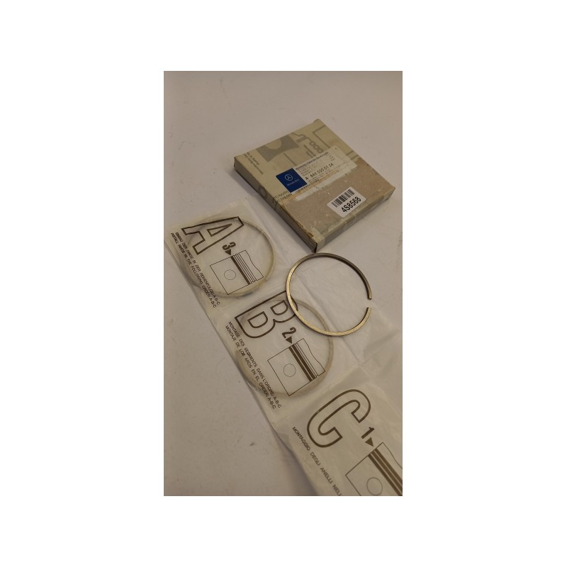 Pièce pour MERCEDES-BENZ - Piston Ring Kit A6460300124