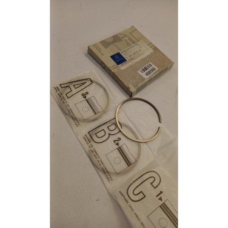 Pièce pour MERCEDES-BENZ - Piston Ring Kit A6460300124