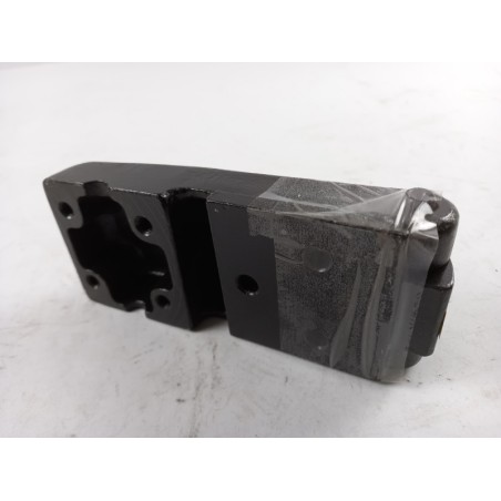 Pièce pour MERCEDES-BENZ - Hinge, Trunk A6707401437