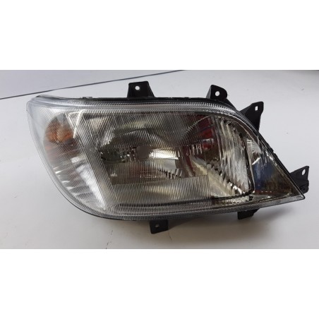 Pièce pour MERCEDES-BENZ - Headlight A9018201161
