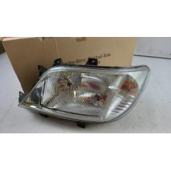Pièce pour MERCEDES-BENZ - Headlight A9018201461