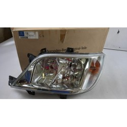 Pièce pour MERCEDES-BENZ - Headlight A9018202661