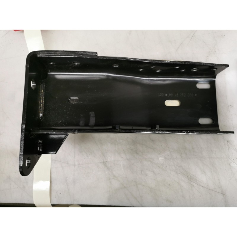Pièce pour MERCEDES-BENZ - Bracket A9305209133