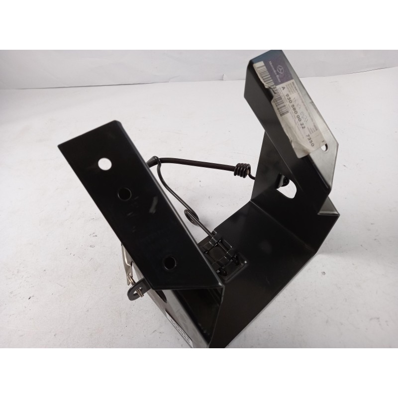Pièce pour MERCEDES-BENZ - Bracket A93058000227350