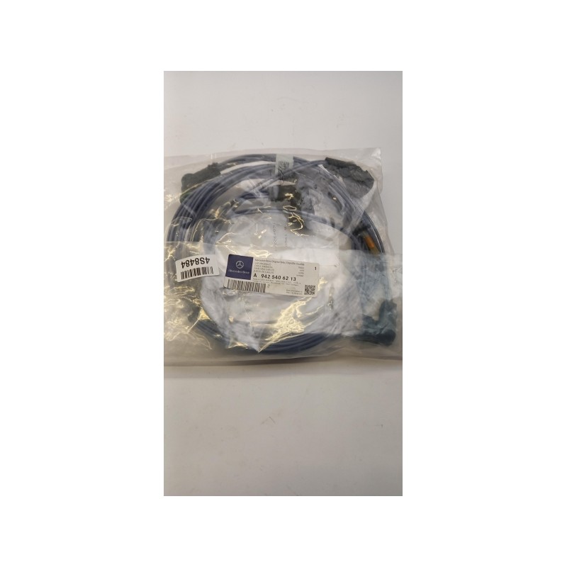 Pièce pour MERCEDES-BENZ - Cable Harness A9425406213