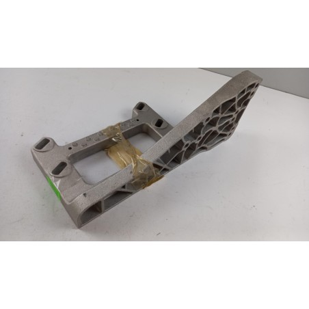 Pièce pour MERCEDES-BENZ - Bracket A9436662531