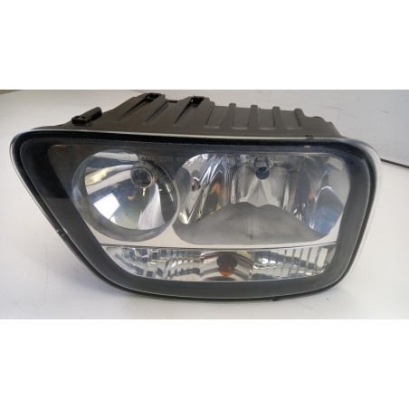 Pièce pour MERCEDES-BENZ - Headlight A9438200461