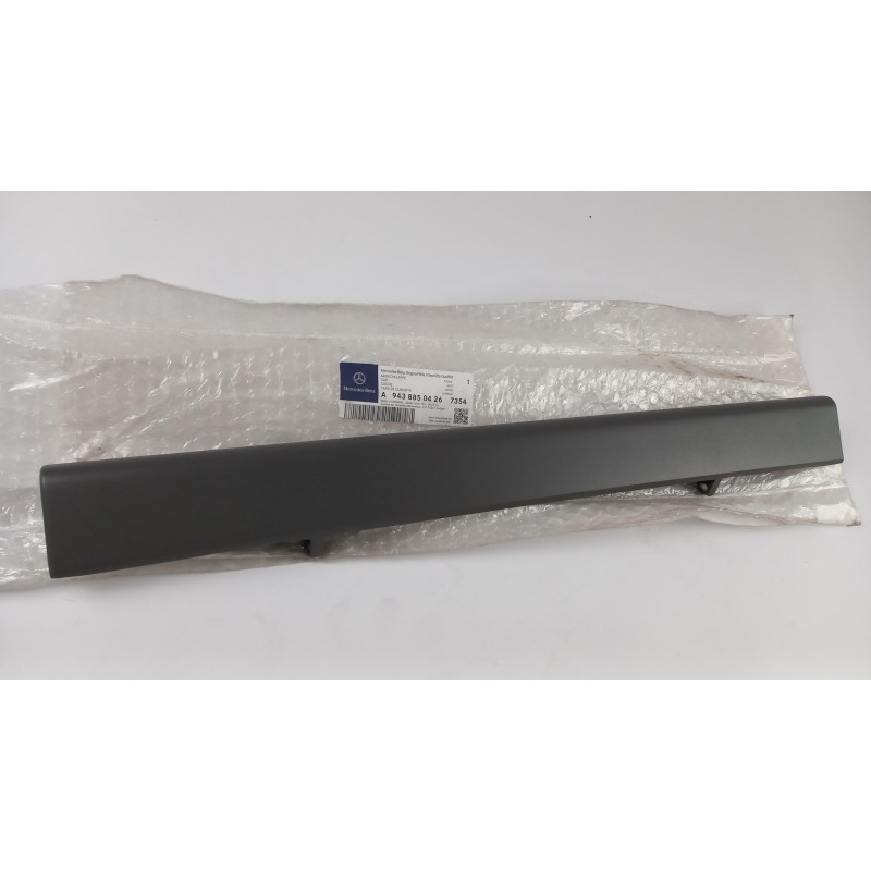 Pièce pour MERCEDES-BENZ - Trim/Protective Strip, Bumper A94388504267354