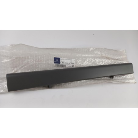 Pièce pour MERCEDES-BENZ - Trim/Protective Strip, Bumper A94388504267354