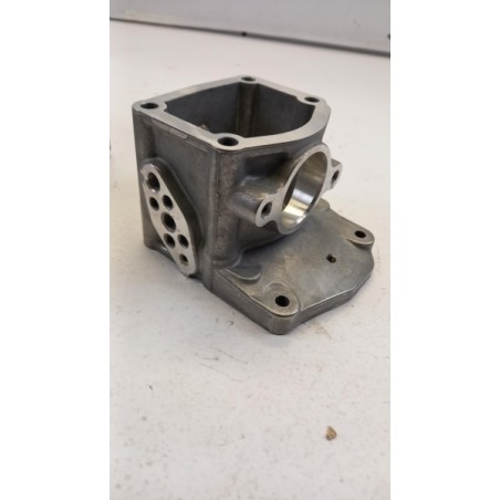 Pièce pour MERCEDES-BENZ - Housing A9452685034