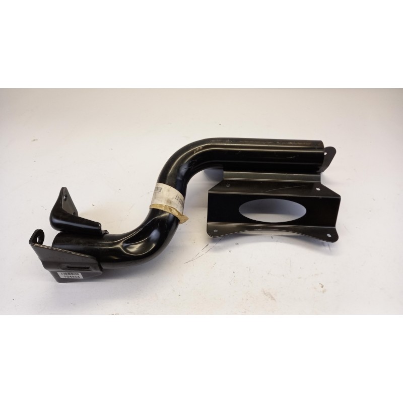 Pièce pour MERCEDES-BENZ - Bracket, Wing A9705201433