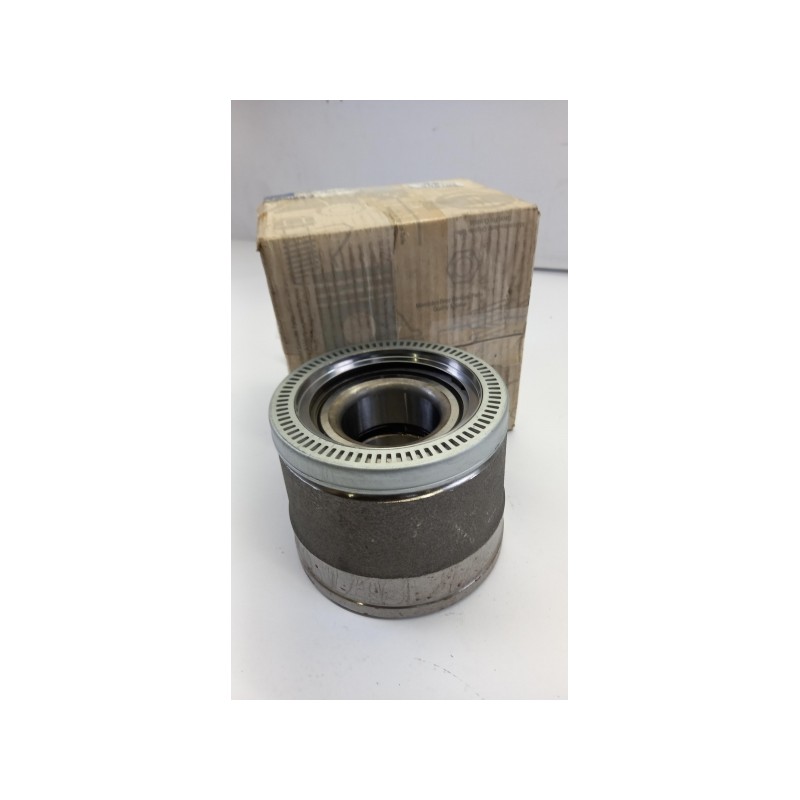 Pièce pour MERCEDES-BENZ - Wheel Hub A9723300525