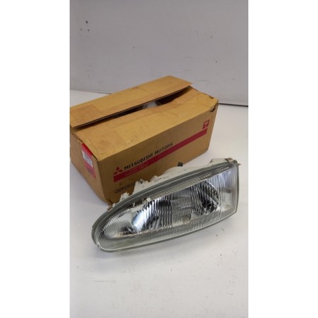 Pièce pour MITSUBISHI - Headlight MB907229