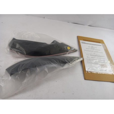Pièce pour MITSUBISHI - Trim/Protective Strip Set, Bumper MZ576674EX