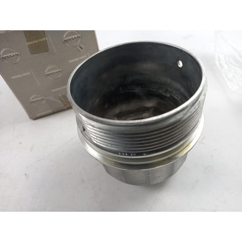 Pièce pour NISSAN - Cover, Oil Filter Housing 15201AD200