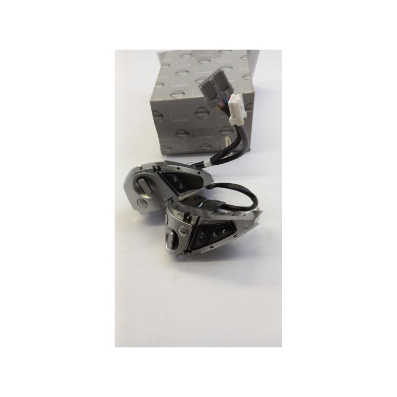 Pièce pour NISSAN - Steering Wheel Switch 25550BX81A