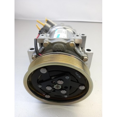 Pièce pour NISSAN - Compressor, Air Conditioning 2763000QBREX