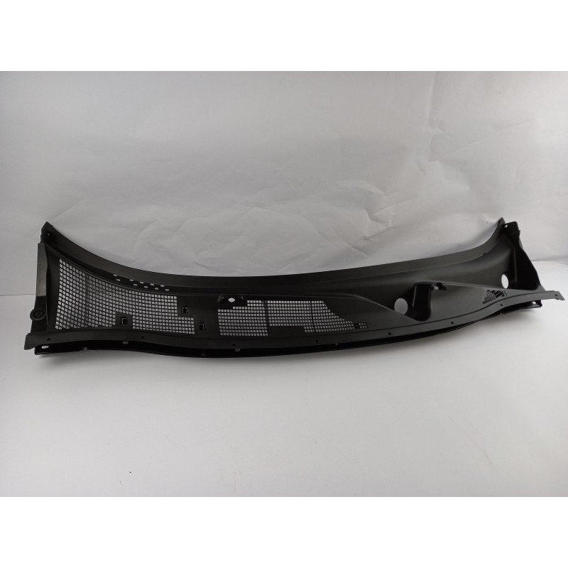 Pièce pour NISSAN - Windscreen Cowling 668621KA0B