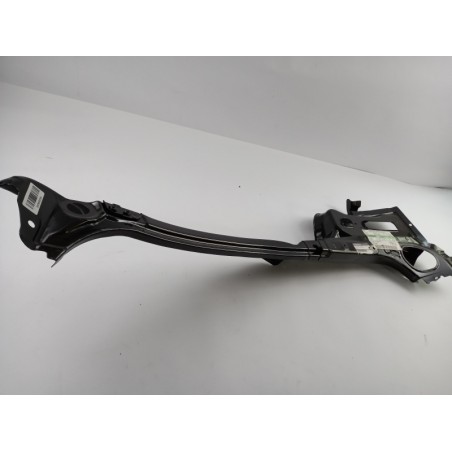 Pièce pour NISSAN - Frame, Tail Light 78115AX630