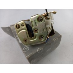 Pièce pour NISSAN - Door Lock 825039F511