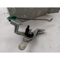 Pièce pour NISSAN - Hinge, Trunk 846709F500