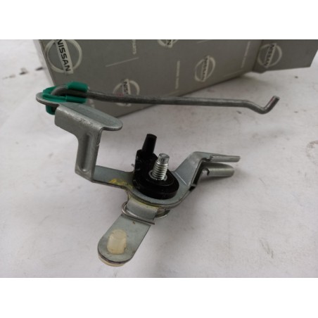 Pièce pour NISSAN - Hinge, Trunk 846709F500