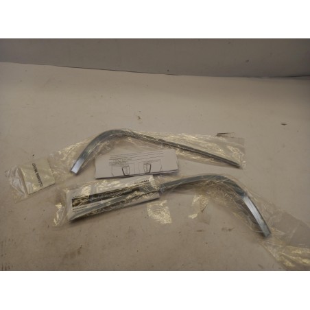 Pièce pour NISSAN - Headlight Trim B65514JA0A