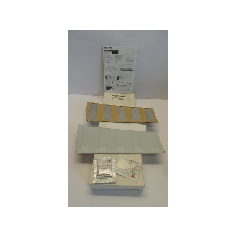 Pièce pour NISSAN - Sill Trim, Trunk KE9674C520
