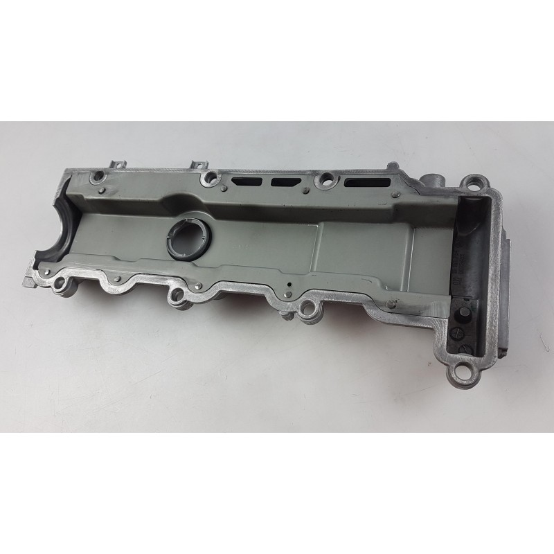Pièce pour OPEL - Cylinder Head Cover 13101754