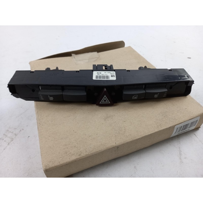 Pièce pour OPEL - Hazard Light Switch 13129285