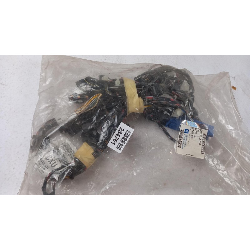 Pièce pour OPEL - Cable Harness 13132554