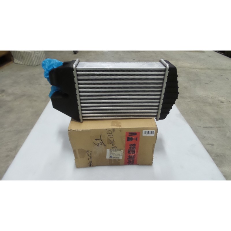 Pièce pour OPEL - Intercooler, Charger 13213402