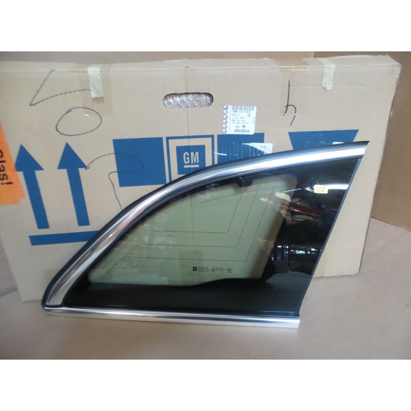 Pièce pour OPEL - Side Window 13237825