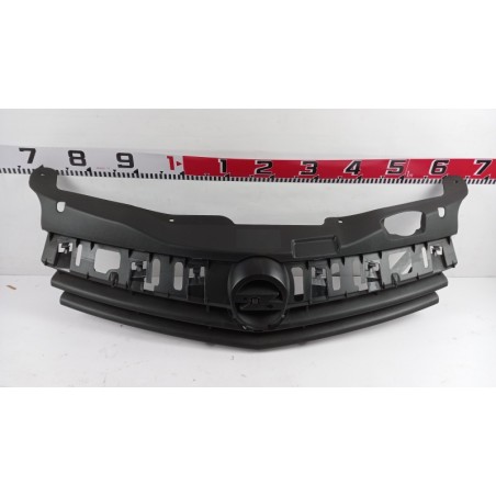 Pièce pour OPEL - Radiator Grille 13241968